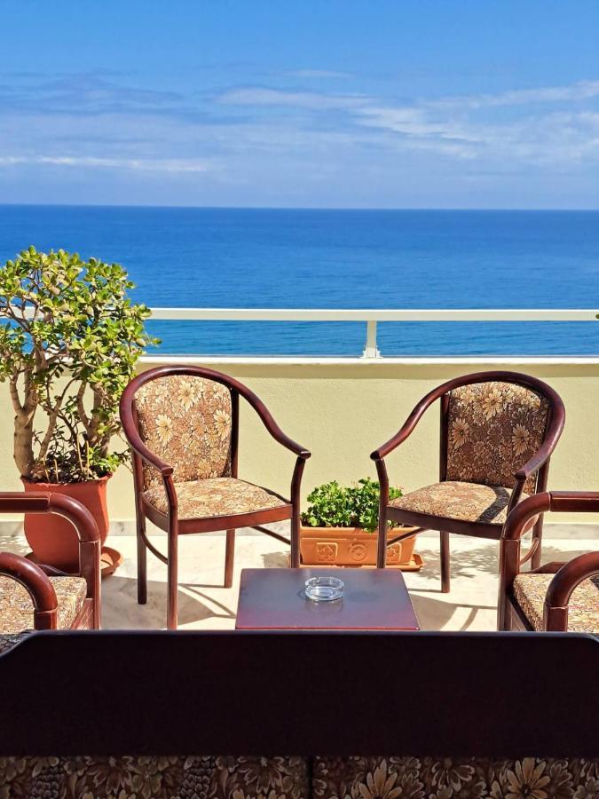 Seaview Flora'S Luxury Apartment-300Meters From The Beach Rethymno Esterno foto