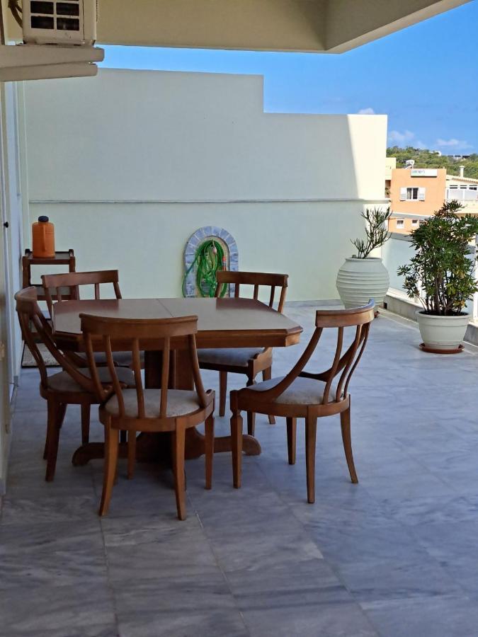 Seaview Flora'S Luxury Apartment-300Meters From The Beach Rethymno Esterno foto