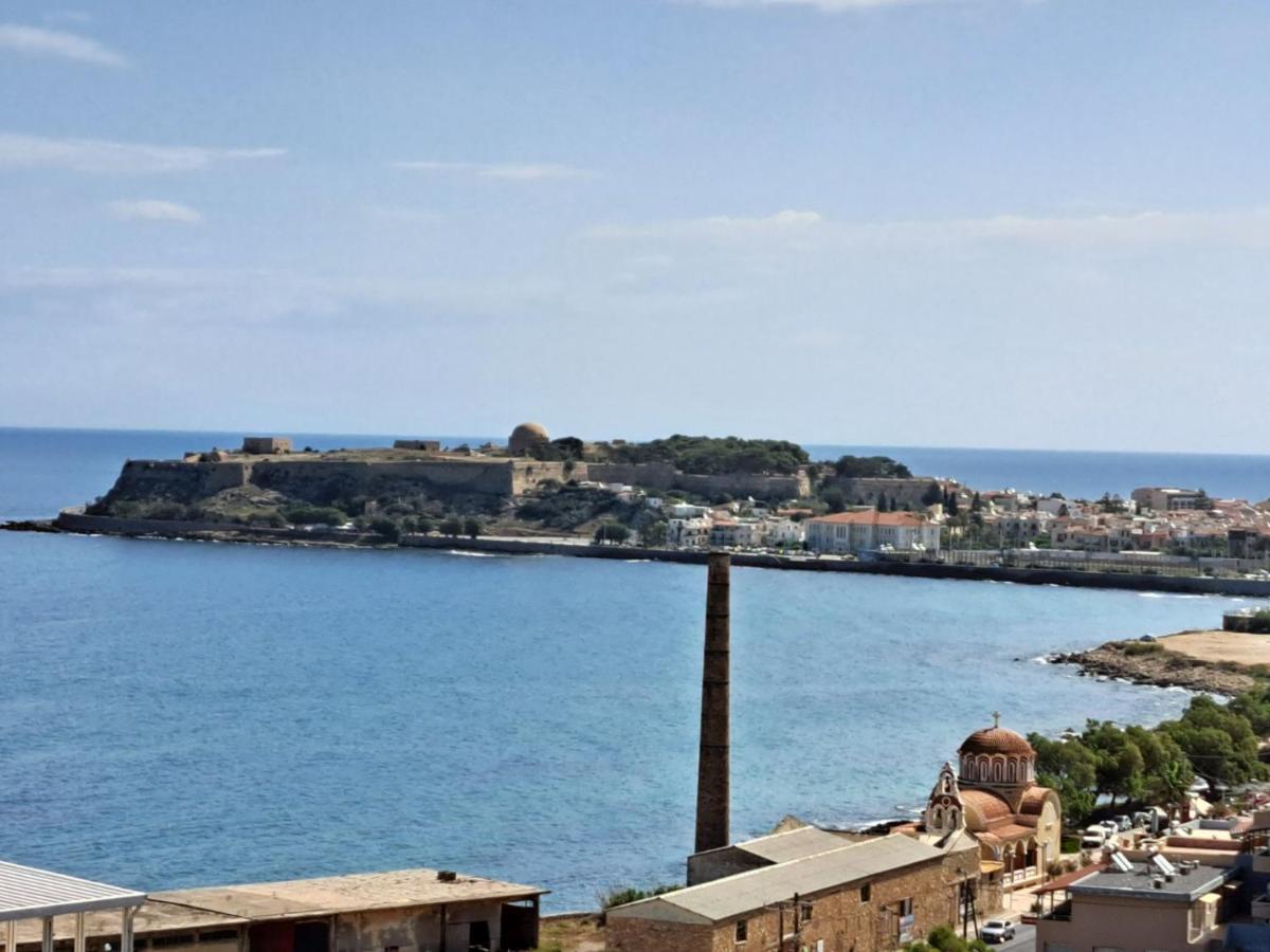 Seaview Flora'S Luxury Apartment-300Meters From The Beach Rethymno Esterno foto