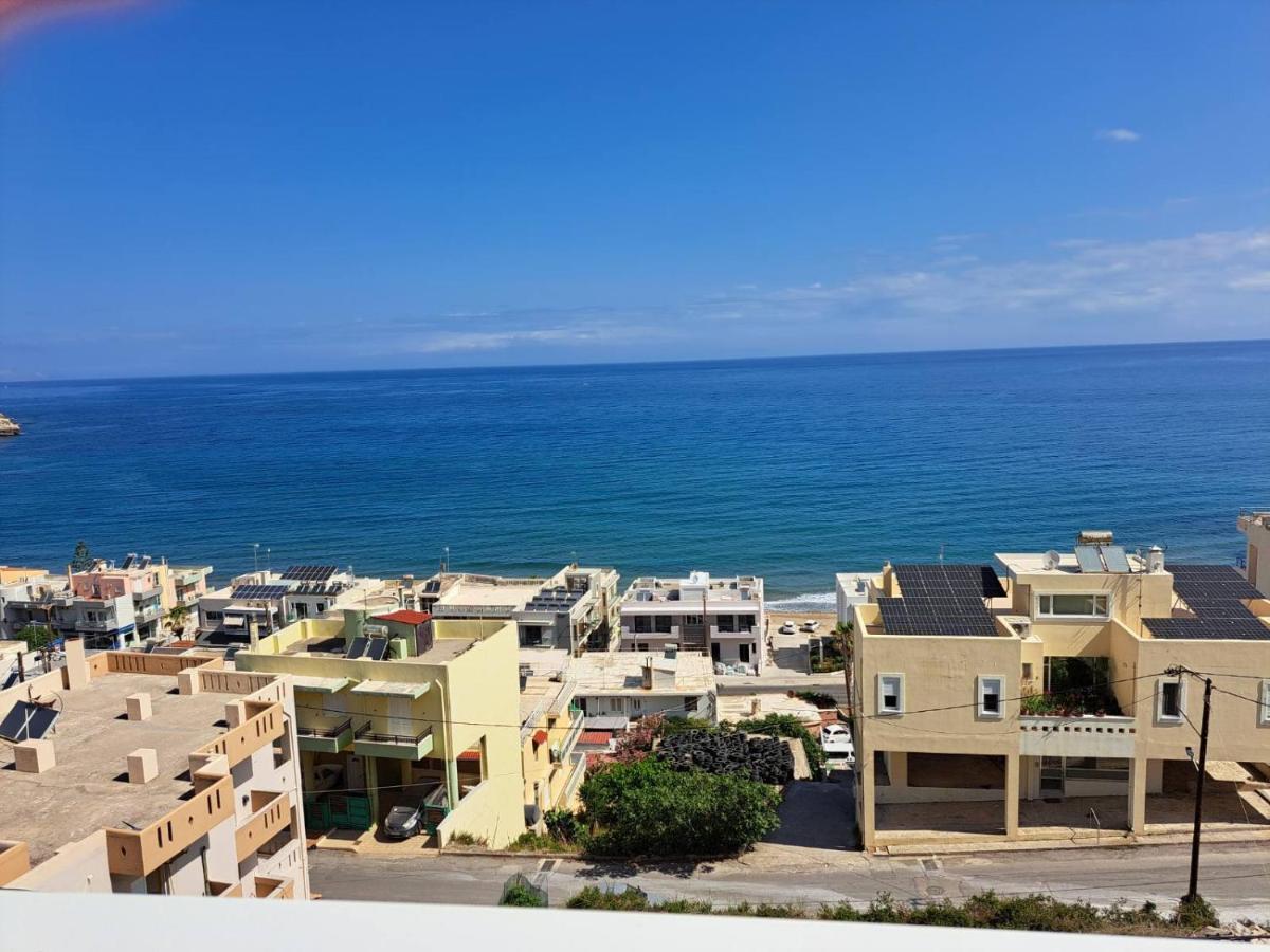 Seaview Flora'S Luxury Apartment-300Meters From The Beach Rethymno Esterno foto
