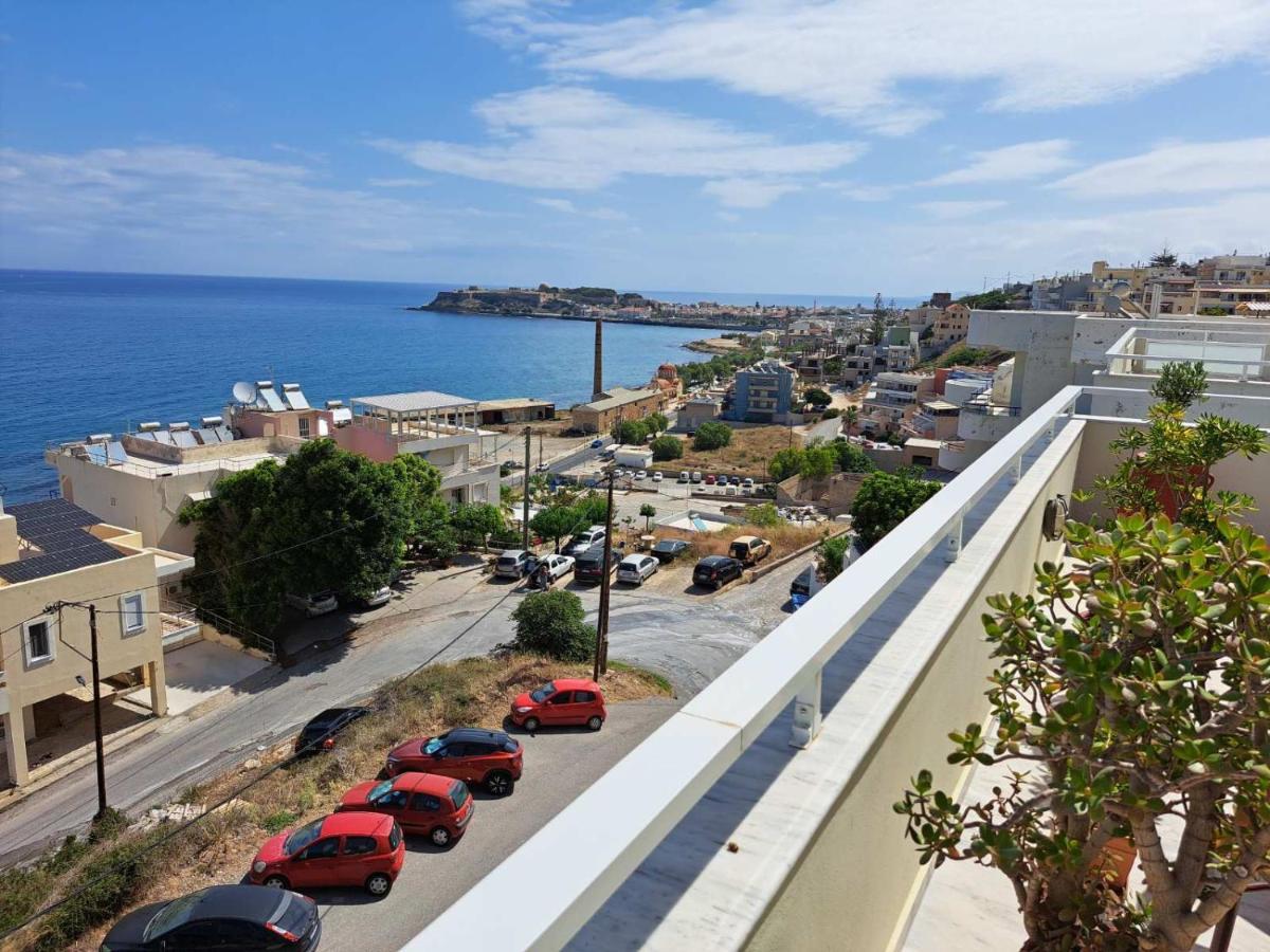 Seaview Flora'S Luxury Apartment-300Meters From The Beach Rethymno Esterno foto